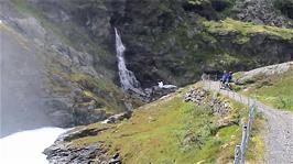 The Rallarvegen starts to descent rapidly after Kleva Lake, around 34 miles into the ride